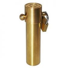 Billete firmado en el tubo