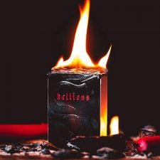 Baraja RED HELLIONS - Playins Cards - Pliegue Negro